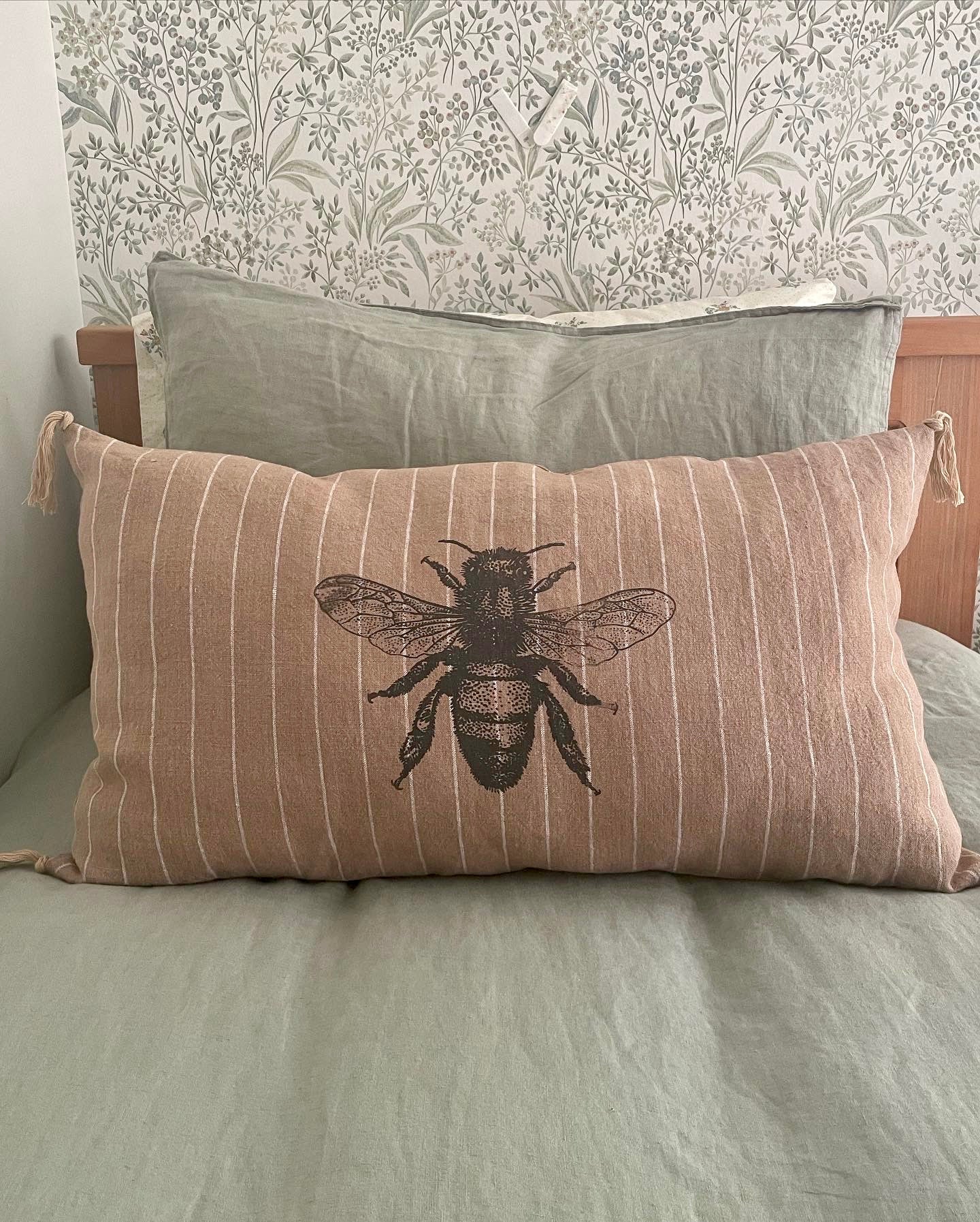 Cojín de lino camel rayas abeja 40x70