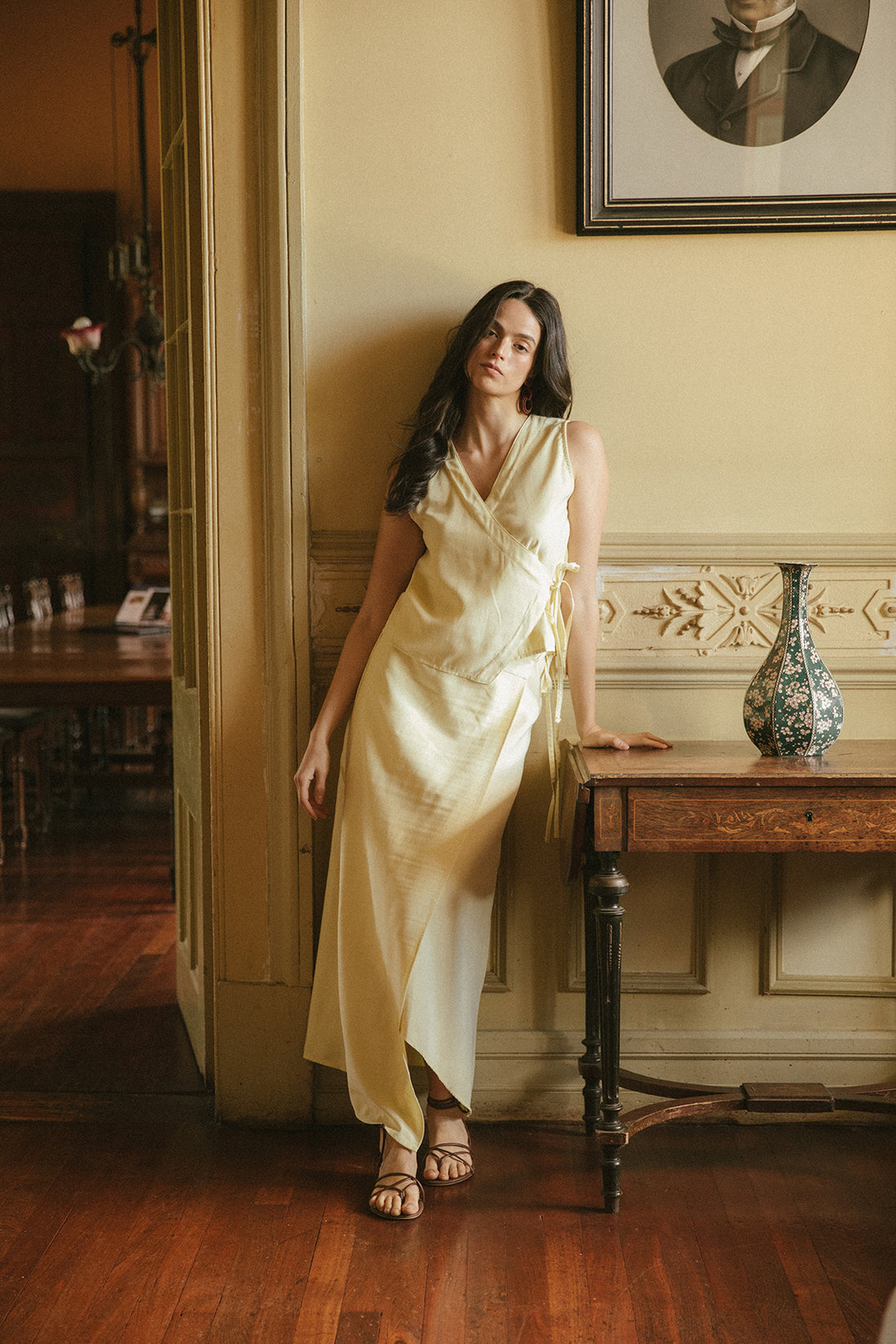 Pollera Mercedes amarillo mantequilla