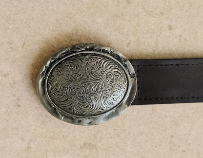 Cinturón de Cuero negro hebilla ovalada plata